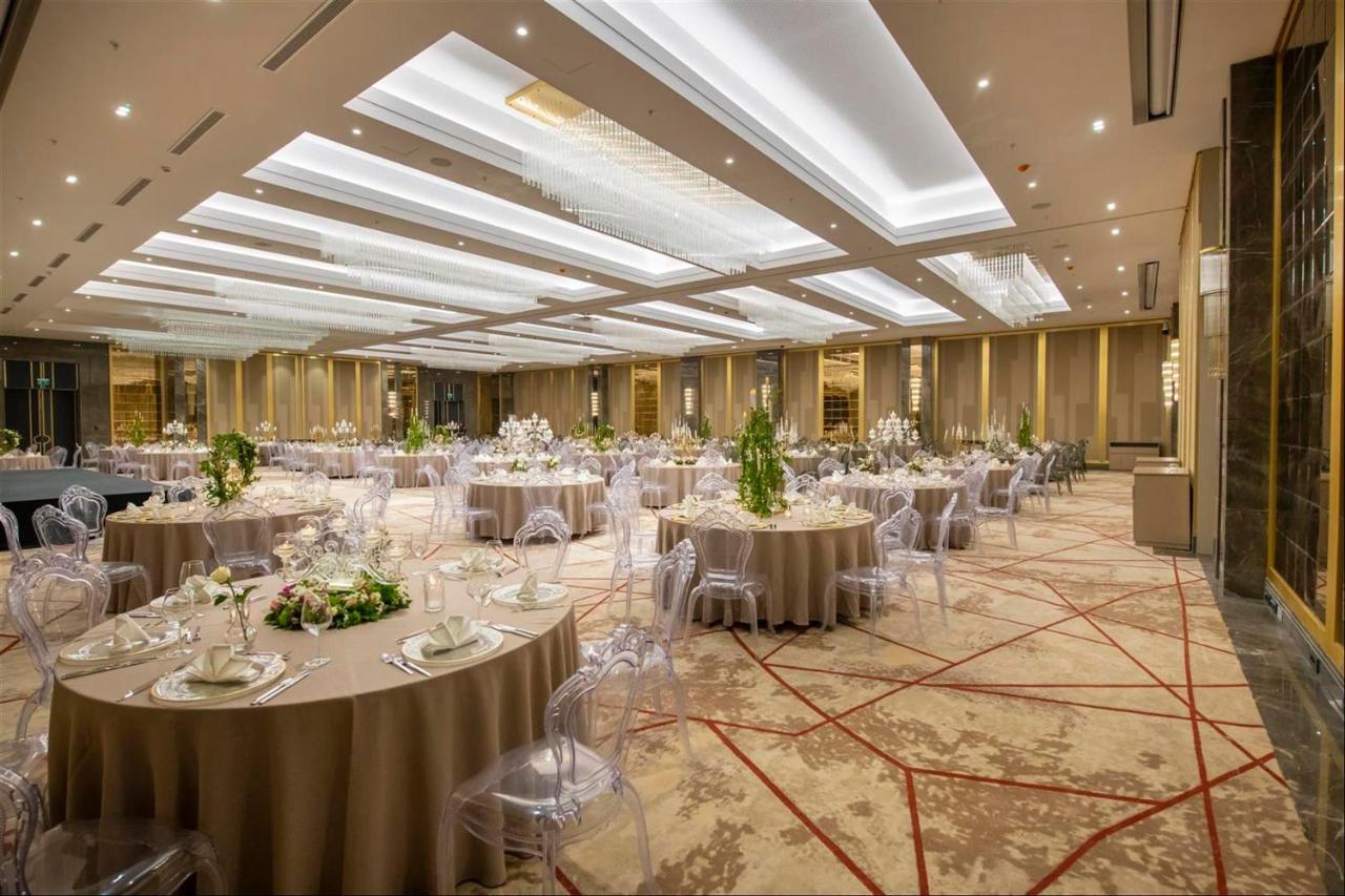 Crowne Plaza Ankara By Ihg Hotel Exterior photo