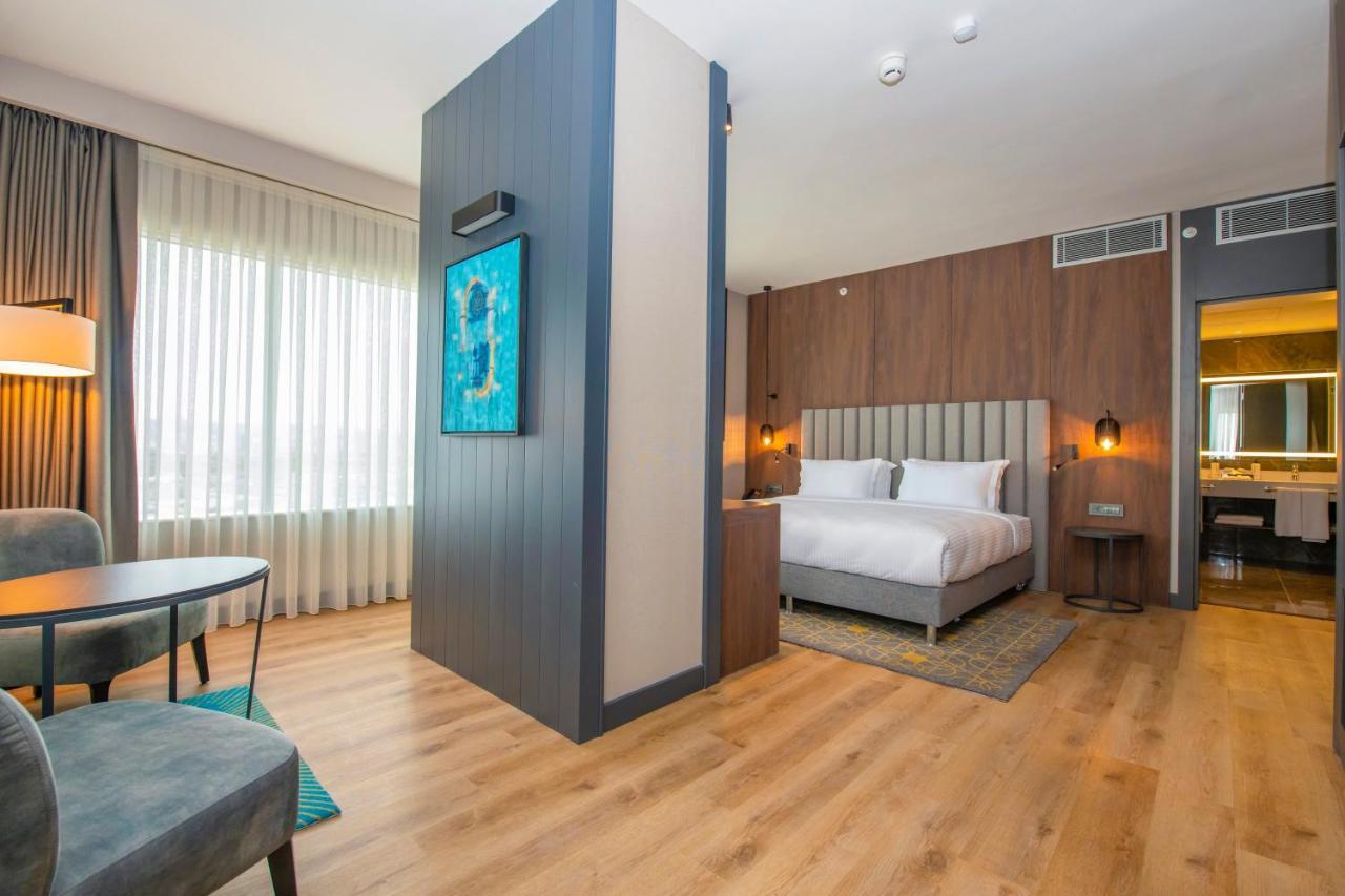 Crowne Plaza Ankara By Ihg Hotel Exterior photo